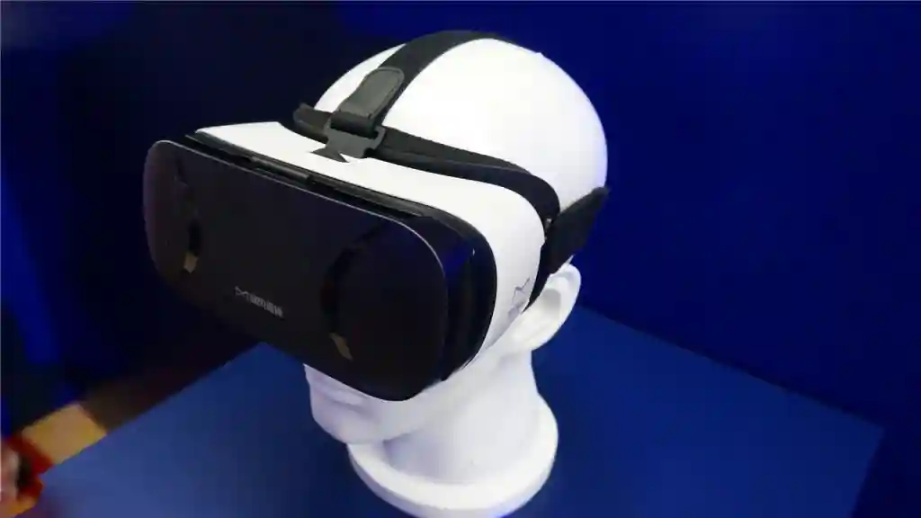 九轴陀螺仪+手势识别，暴风魔镜究竟能否超越三星 GearVR？