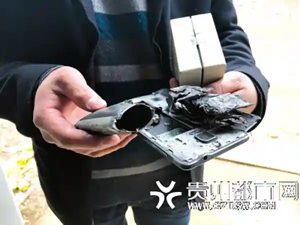 三星手机爆炸致贵州女孩伤残 家属：三星未鉴定就说电池有假