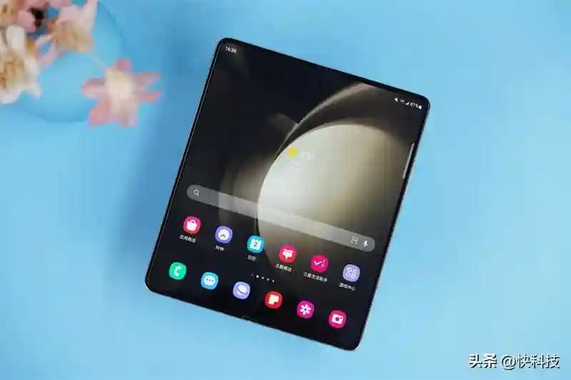 第五代折叠屏Galaxy Z Fold5评测：最均衡、成熟的折叠水桶机