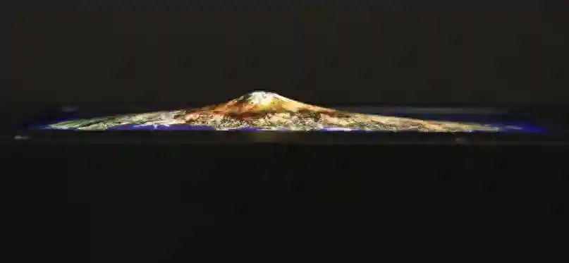 真裸眼3D，三星展示可向外拉伸25%的Micro LED屏
