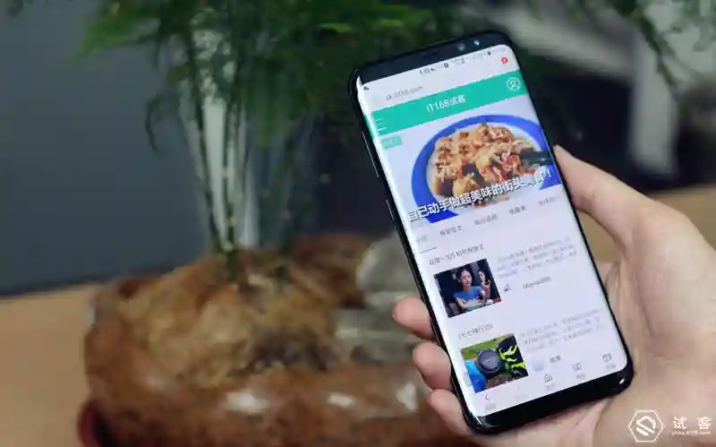 别和我讲道理，单这块屏幕就足够打动我了！三星S8+两周上手体验
