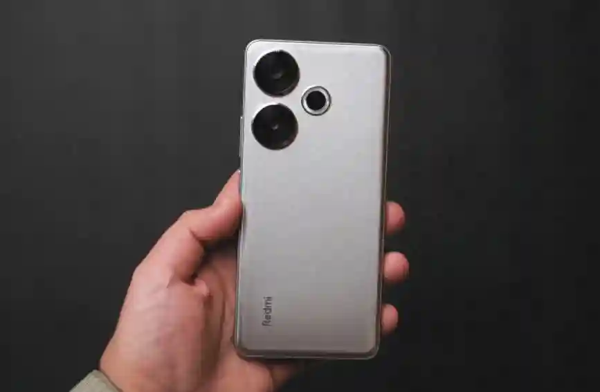 三代骁龙8s+1.5K屏+5000mAh，60个月流畅手机降到1446元