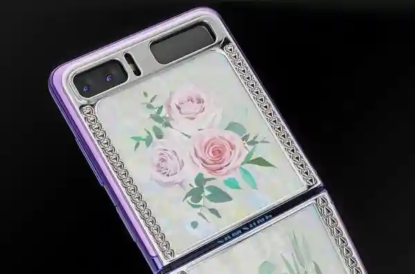三星Z Flip Pearl Rose曝光 专为女性打造设计淡雅柔美