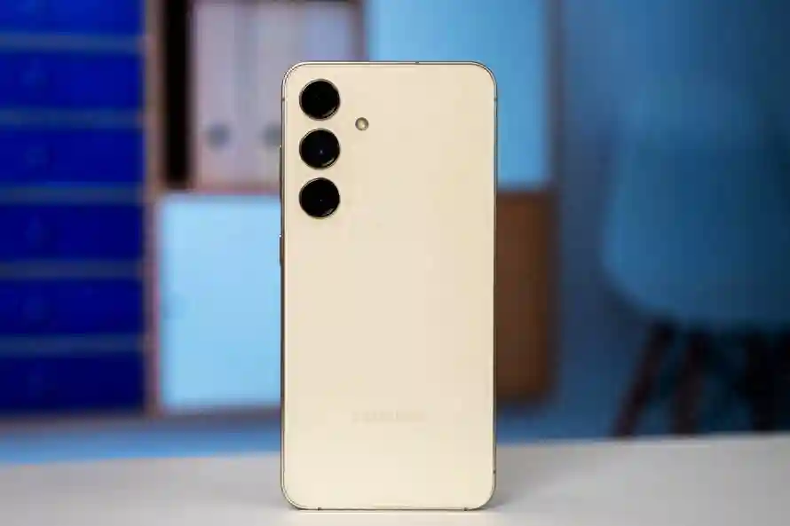 三星Galaxy S24测评，它在玩一种新的东西