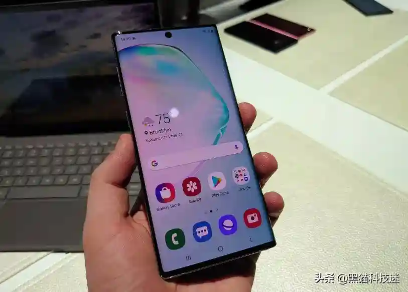 建议明年才换手机？三星UFS4.0闪存终于面世，带来3大关键提升