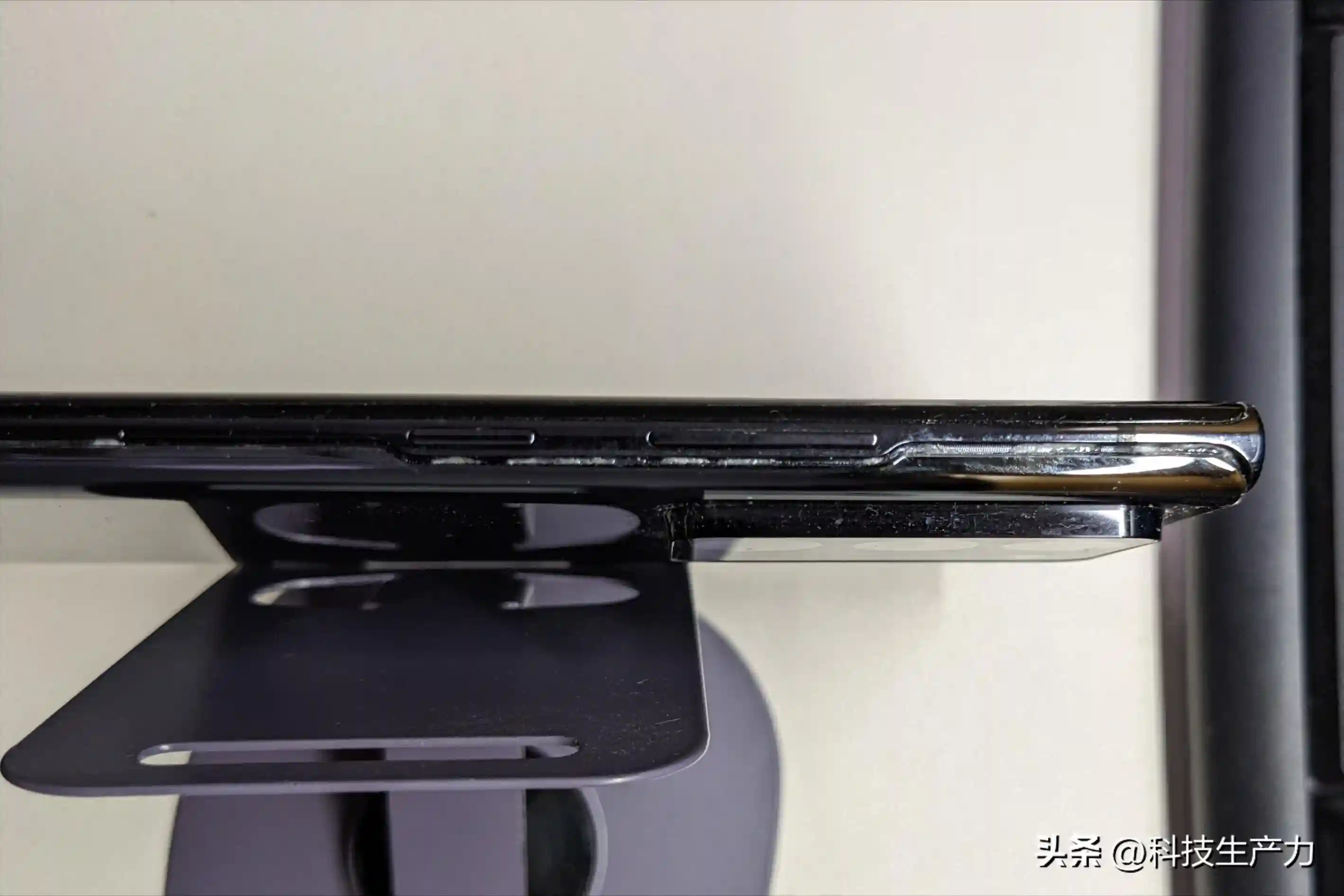 三星Note 20 Ultra背壳开胶了，质量堪忧