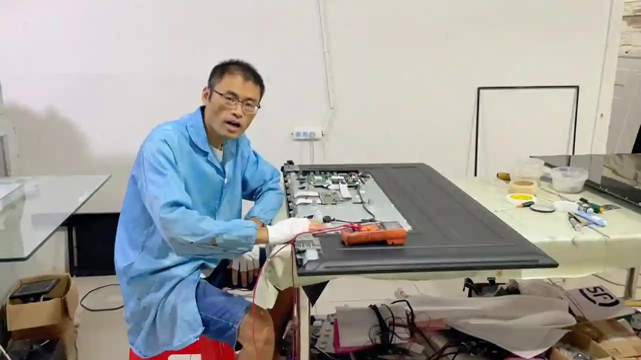 这台三星电视屏幕竖带故障怎么修？修哪里？#三星电视